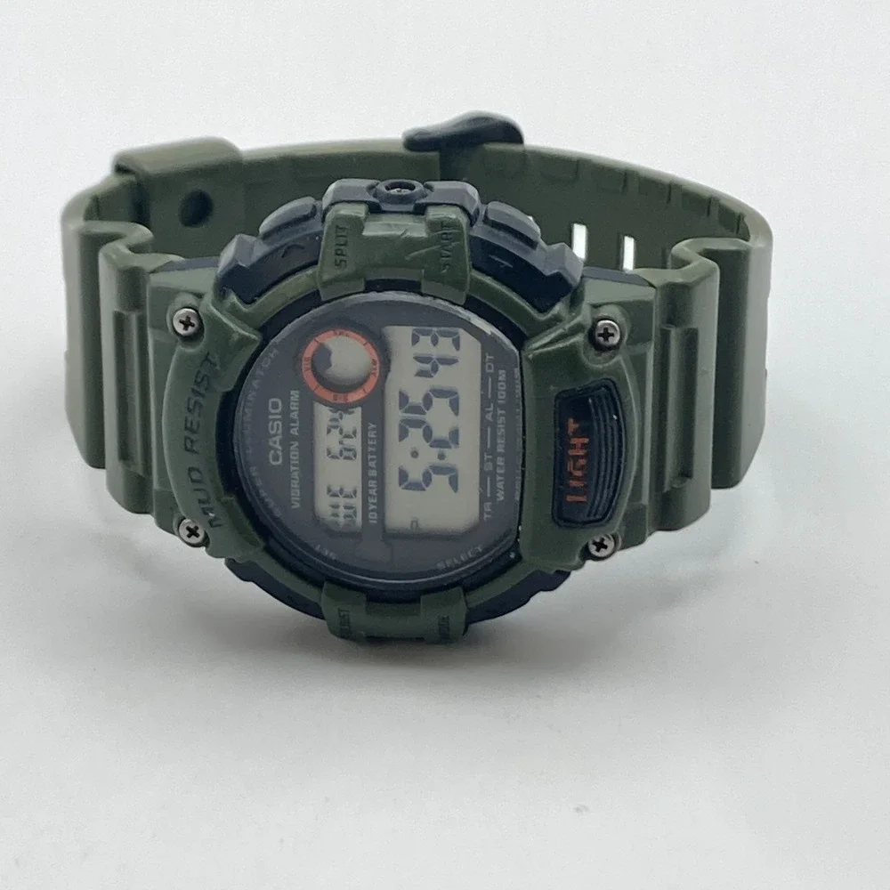 Casio Men's Watch 3463 TRT-110H Green Vibration Alarm 47mm Dual Time Mud Resist